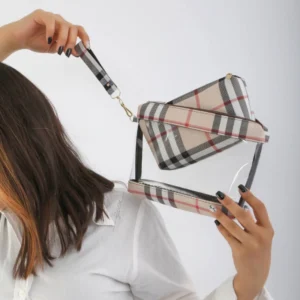 کیف آرایشی دو تیکه طلقی طرح باربری