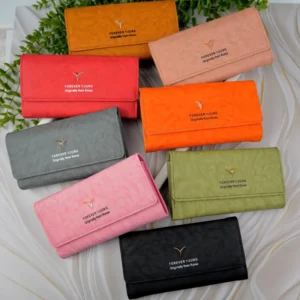 کیف پول تک لب بزرگ زنانه