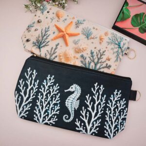 کیف آرایشی مخملی چاپی