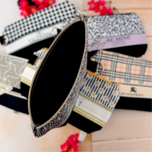 کیف آرایشی پلنگی مخملی