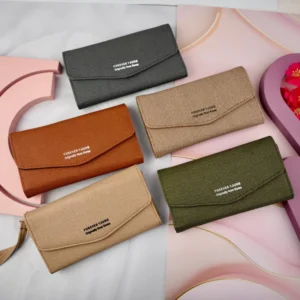 کیف پول تک لب بزرگ زنانه