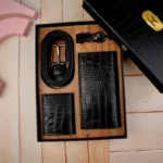 ست چهار تیکه سنگی کیف پول جاکارتی جاکلیدی کمربند رنگ مشکی