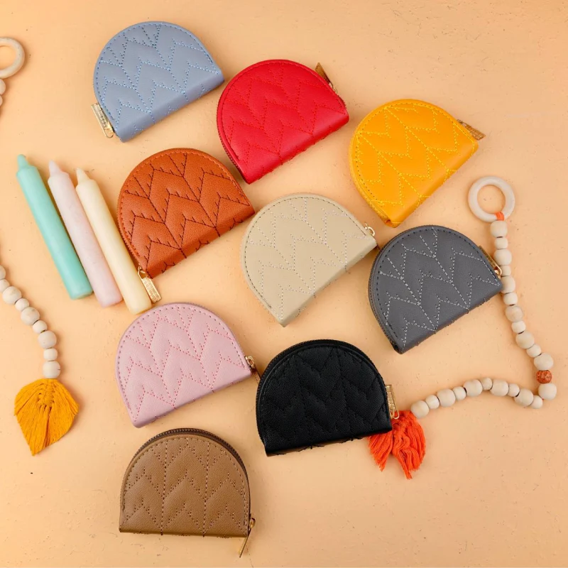 جاکارتی نیم گرد آکاردئونی گلدوزی