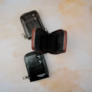 جاکارتی دورزیپ ایستاده پرچی