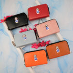 جاکارتی دورزیپ آکاردئونی سگ ایستاده