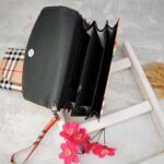 کیف پول زنانه لب گرد باربری