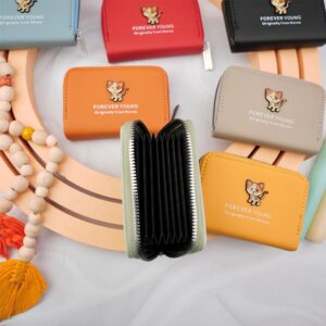 جاکارتی دورزیپ گربه ایستاده