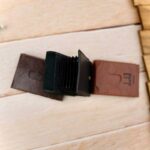 جاکارتی ایستاده آکاردئونی جلو جیب