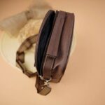کیف دوشی متوسط لب بر سوگو